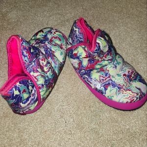The North Face kids slippers